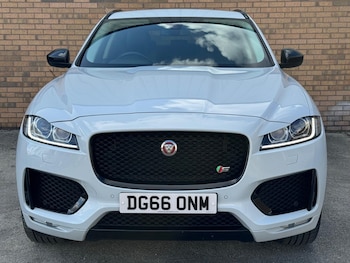 Used Jaguar F-Pace 2016 for sale - 76656379: Photo