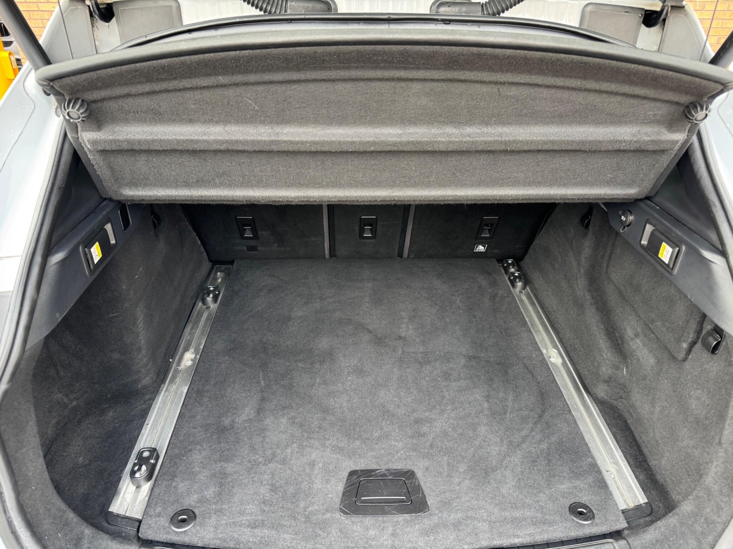 Used Jaguar F-Pace 2016 for sale - 76656379: Photo 39