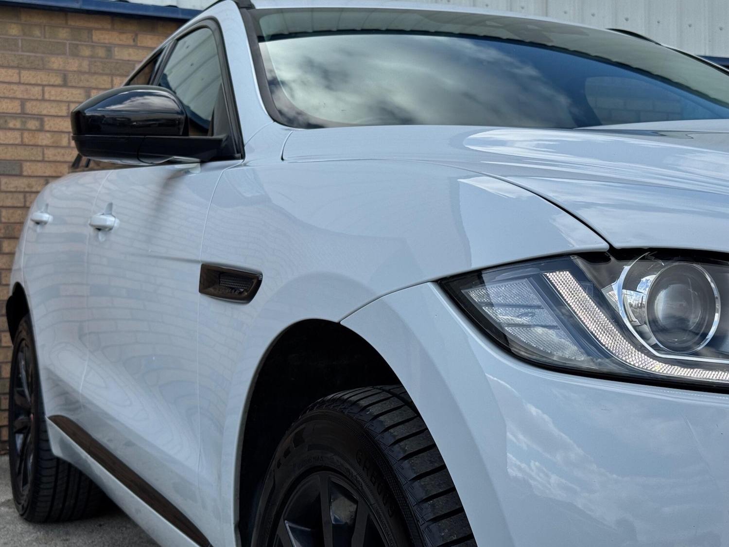 Used Jaguar F-Pace 2016 for sale - 76656379: Photo 46