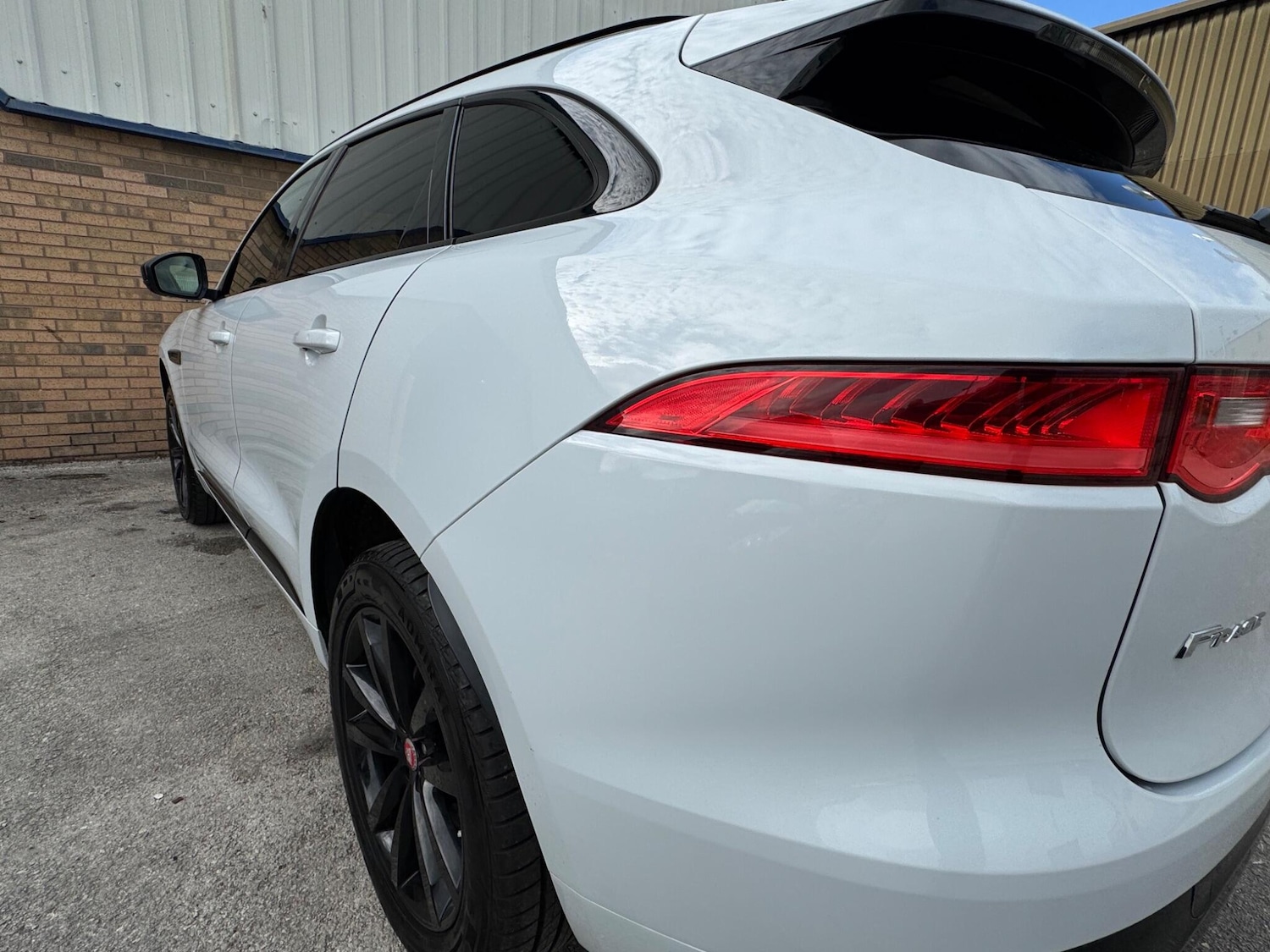Used Jaguar F-Pace 2016 for sale - 76656379: Photo 48