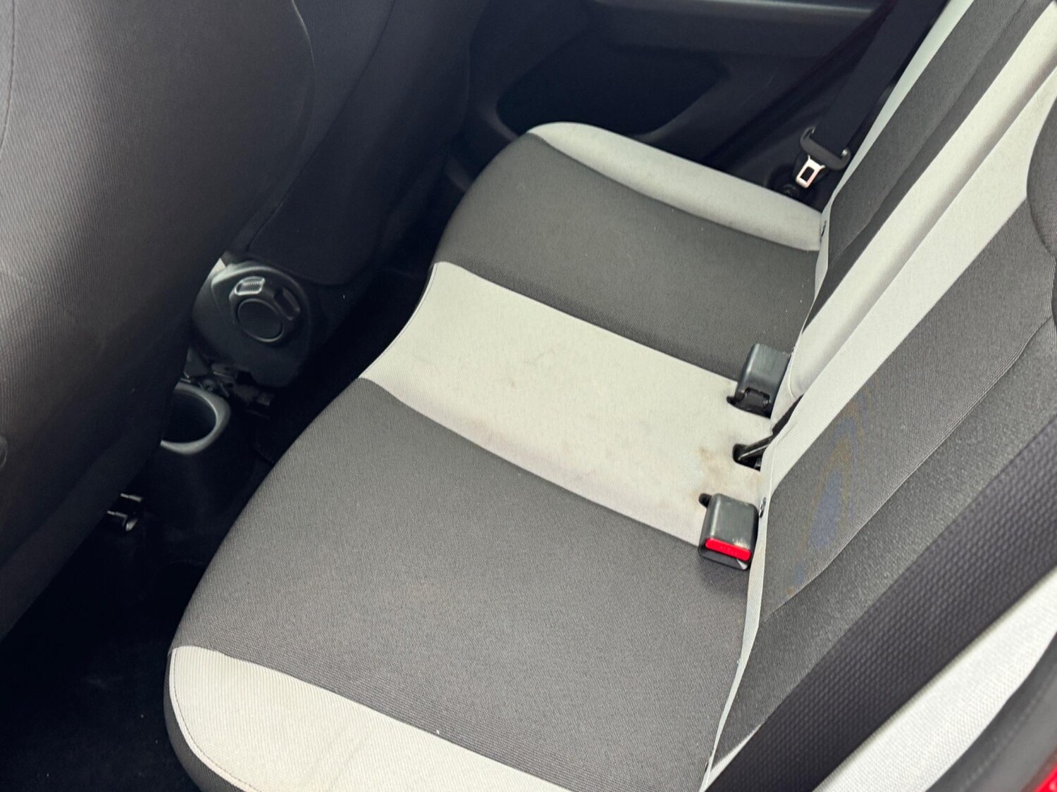 Used Toyota AYGO 2017 for sale - 76656313: Photo 14