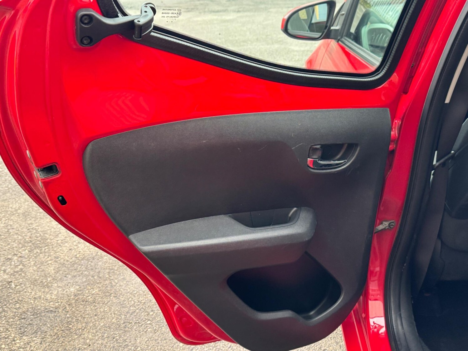 Used Toyota AYGO 2017 for sale - 76656313: Photo 19