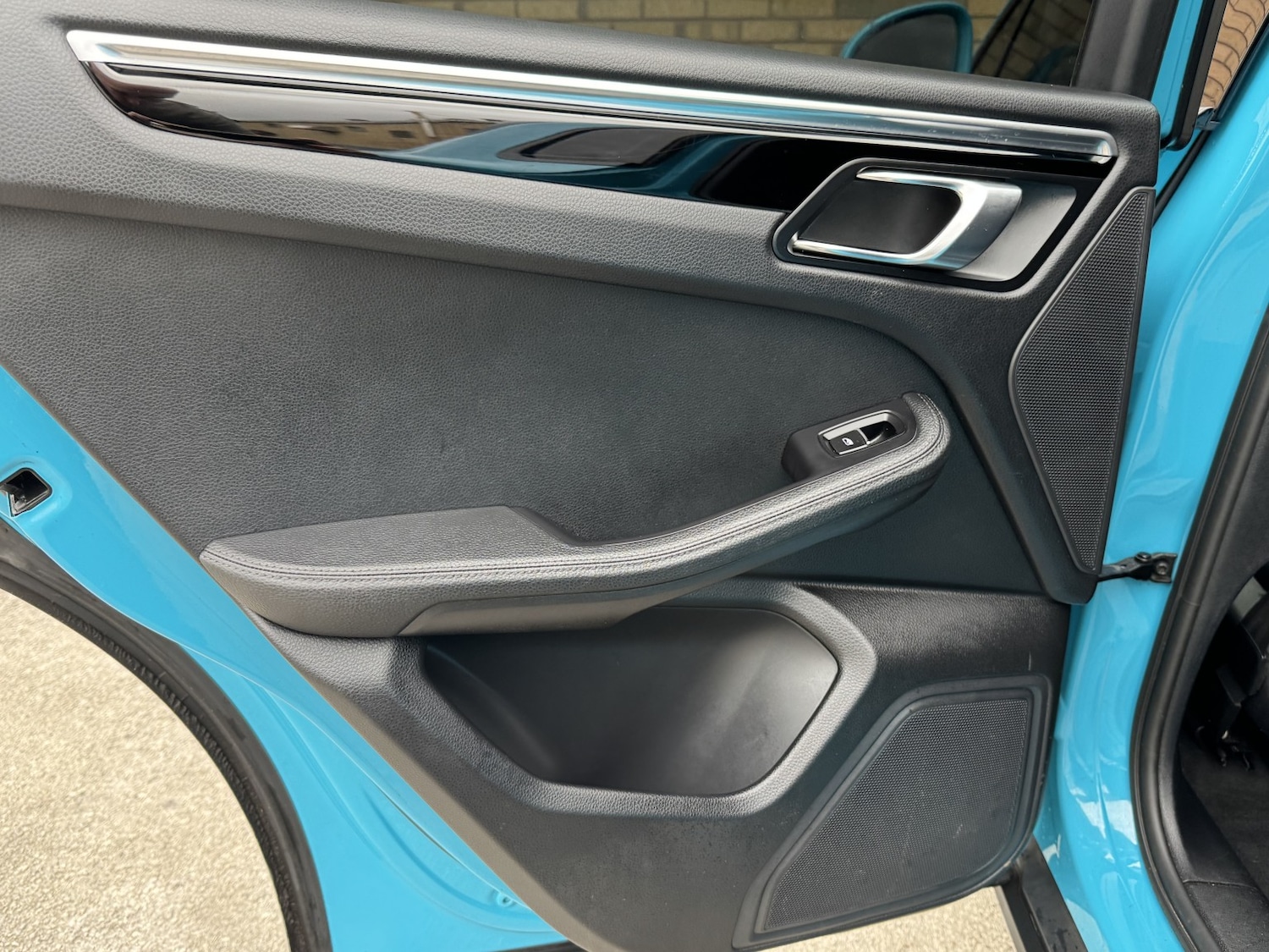 Used Porsche Macan 2020 for sale - 77643774: Photo 24