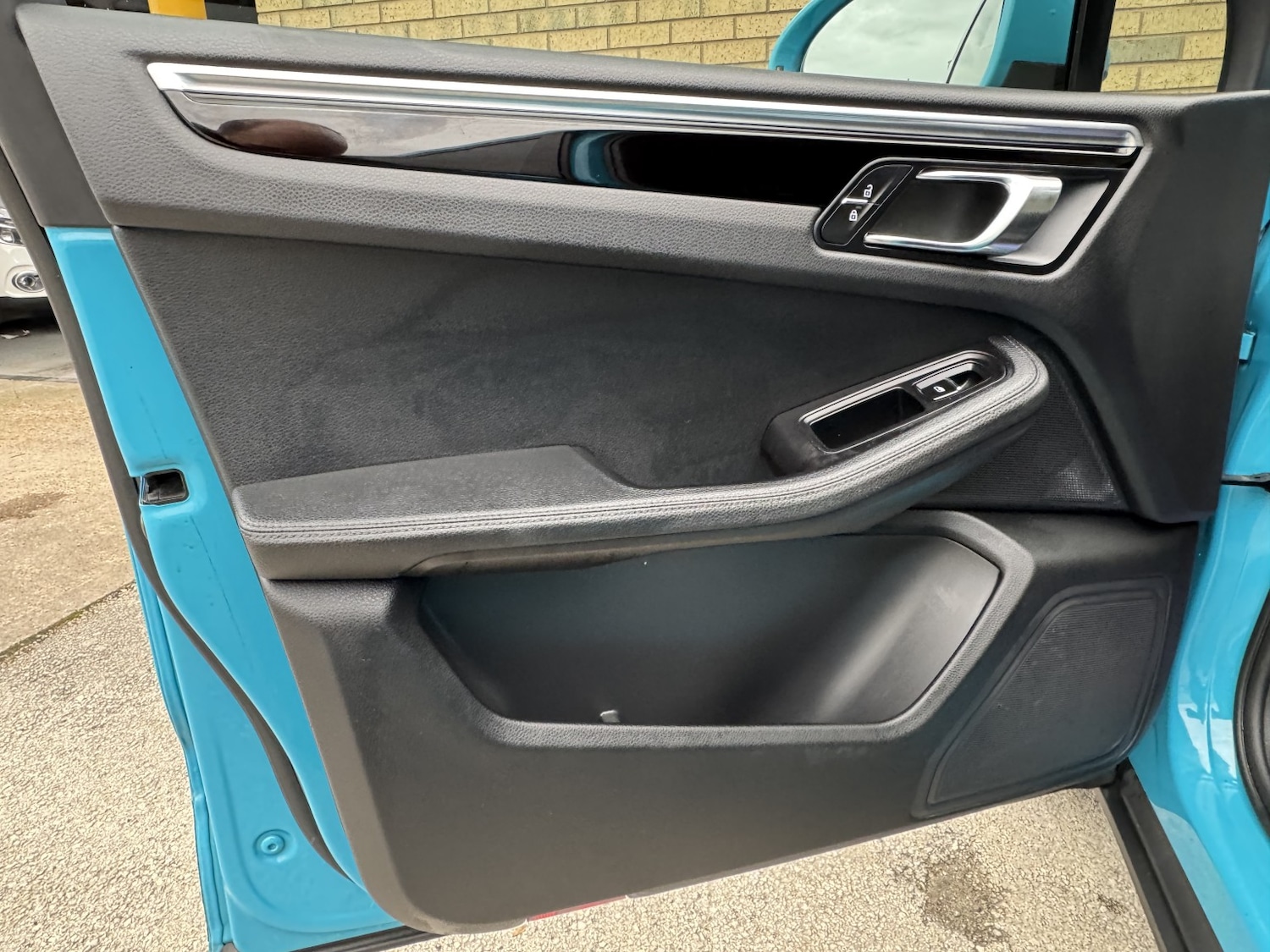 Used Porsche Macan 2020 for sale - 77643774: Photo 25