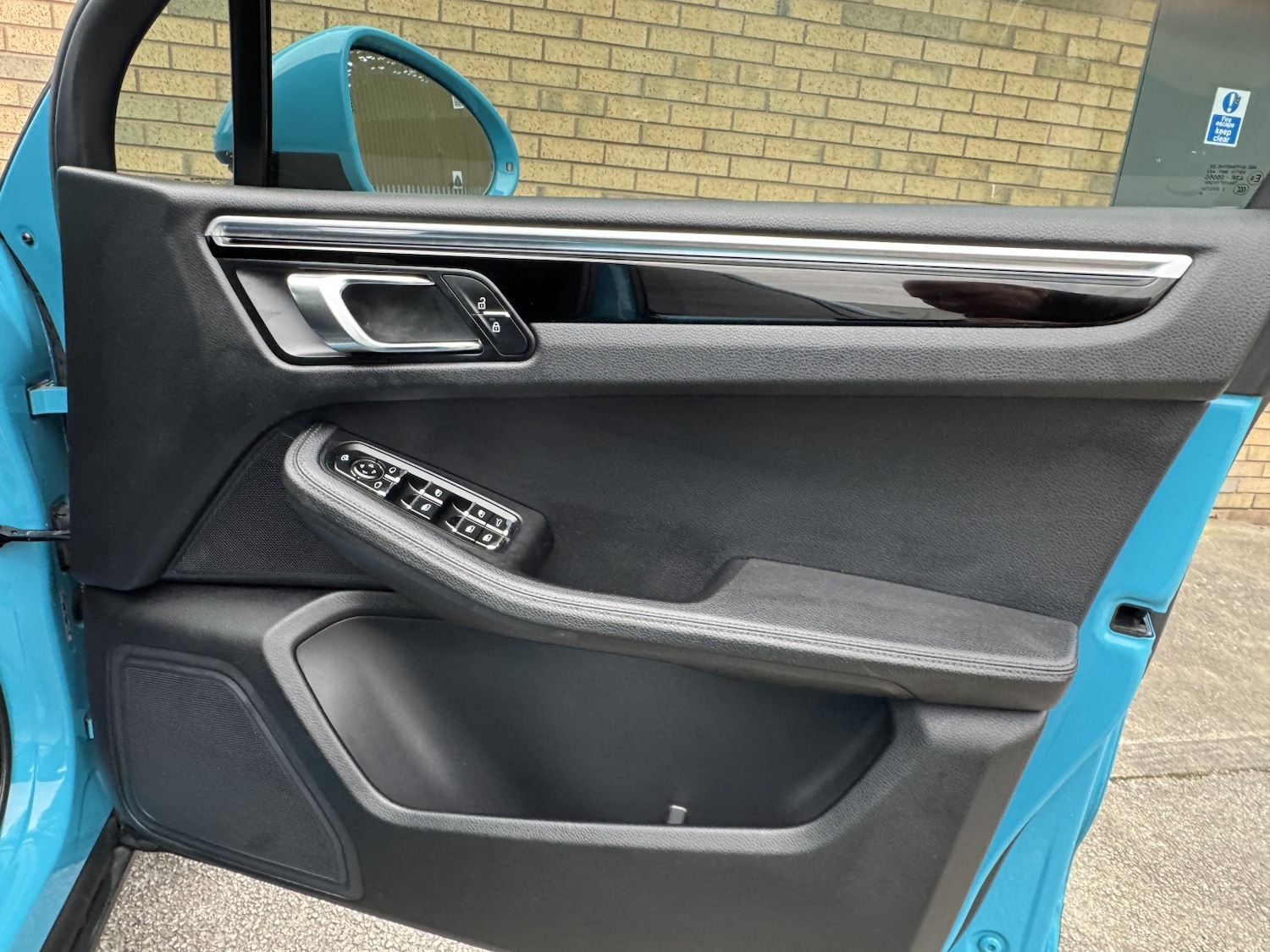 Used Porsche Macan 2020 for sale - 77643774: Photo 27