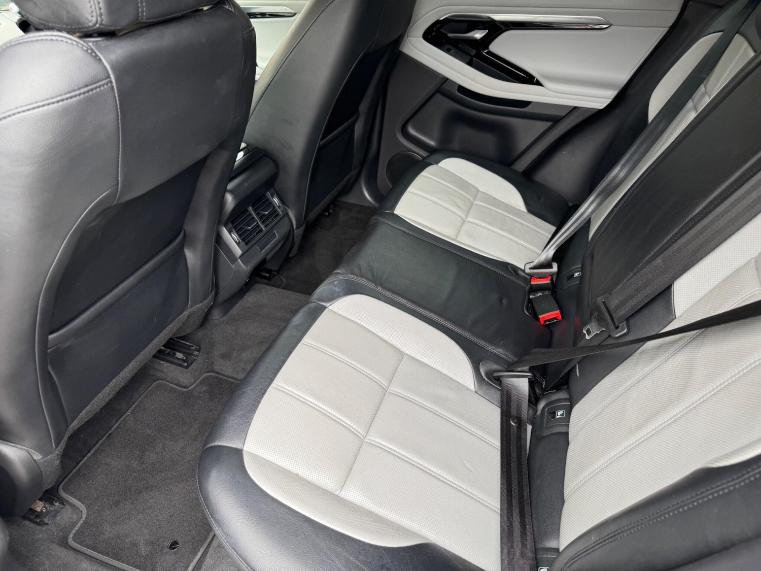 Used Land Rover Range Rover Evoque 2019 for sale - 76656348: Photo 17