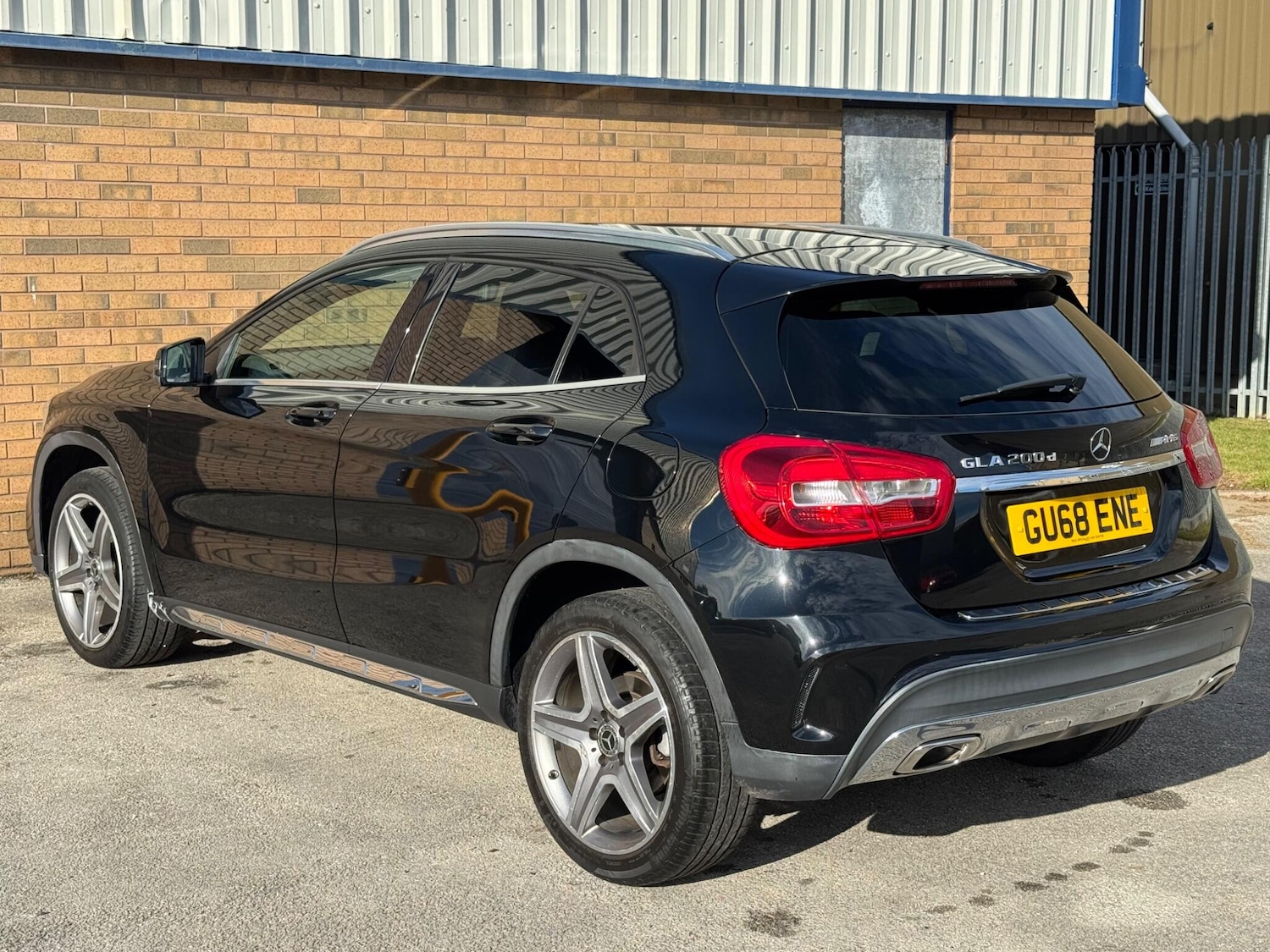 Used Mercedes-Benz GLA 2018 for sale - 76656309: Photo 4