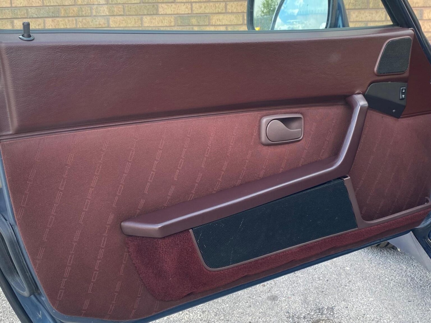 Used Porsche 944 1989 for sale - 76793716: Photo 40