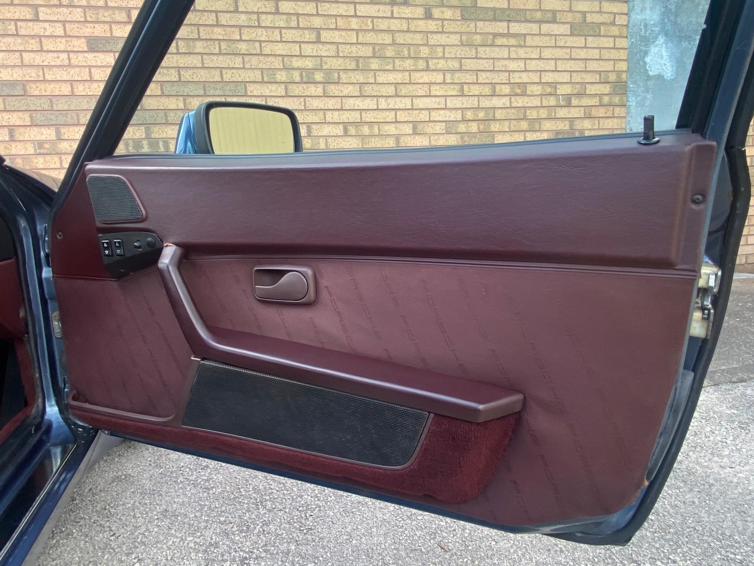 Used Porsche 944 1989 for sale - 76656377: Photo 39