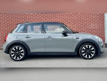 Used MINI Hatch 2019 for sale - 79631395: Photo