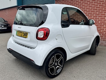 Used smart fortwo 2022 for sale - 79290191: Photo
