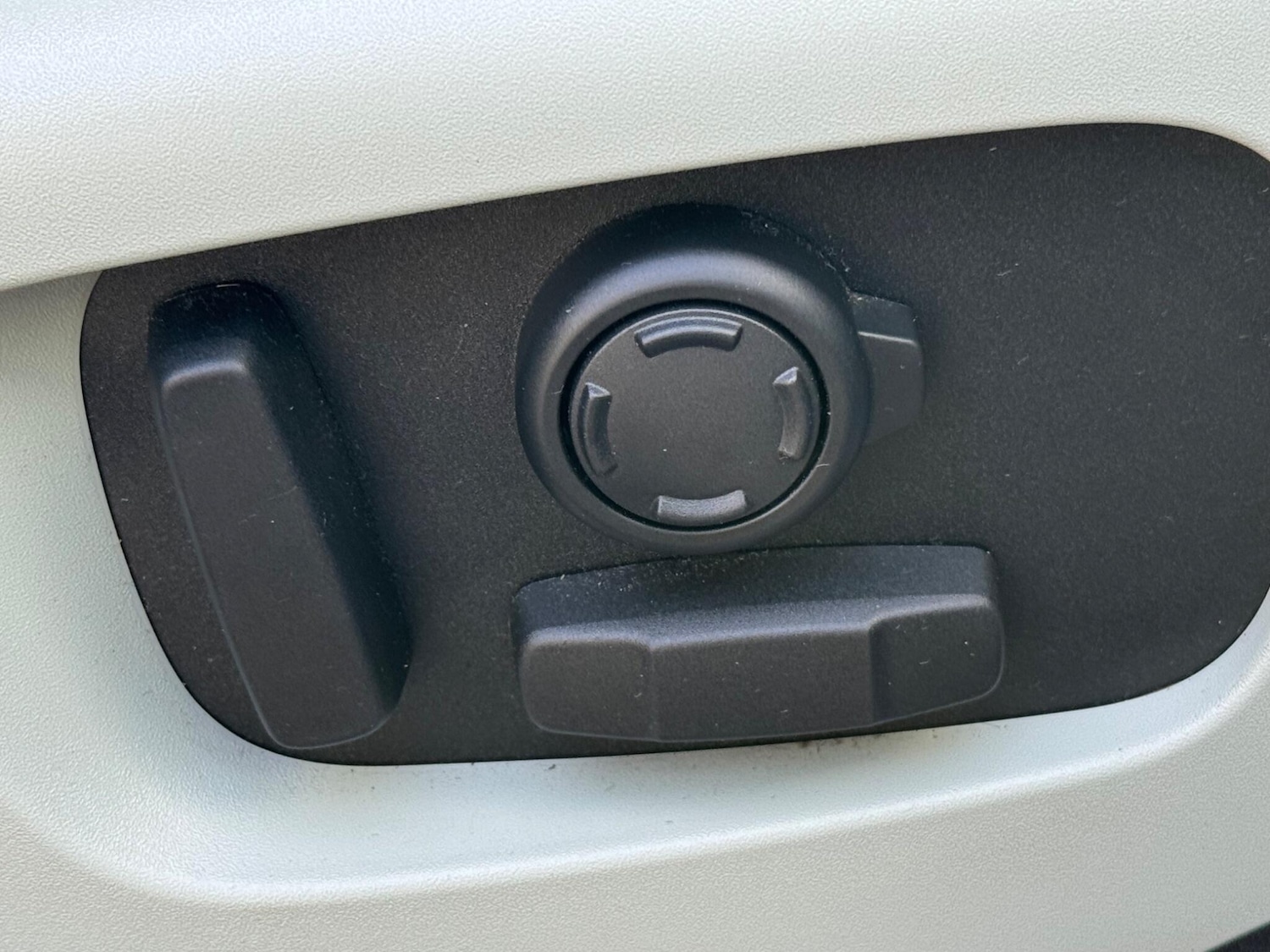 Used Land Rover Discovery 2020 for sale - 76656378: Photo 21