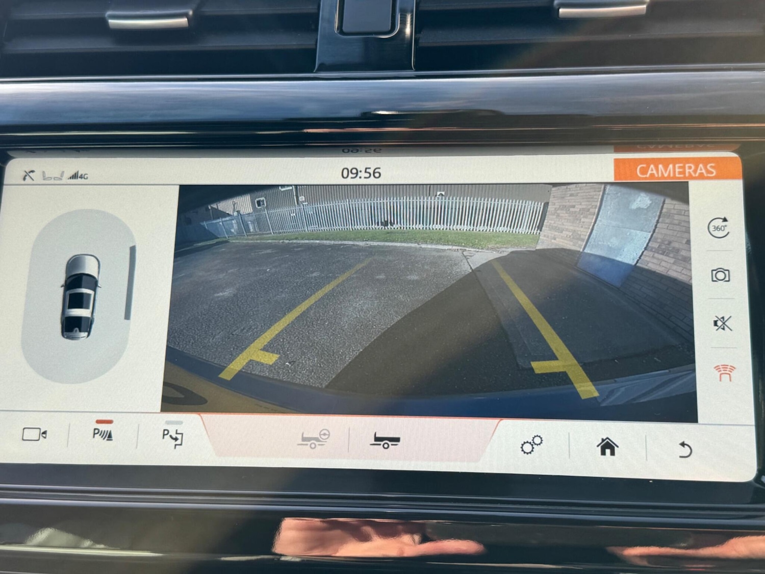 Used Land Rover Discovery 2020 for sale - 76656378: Photo 33