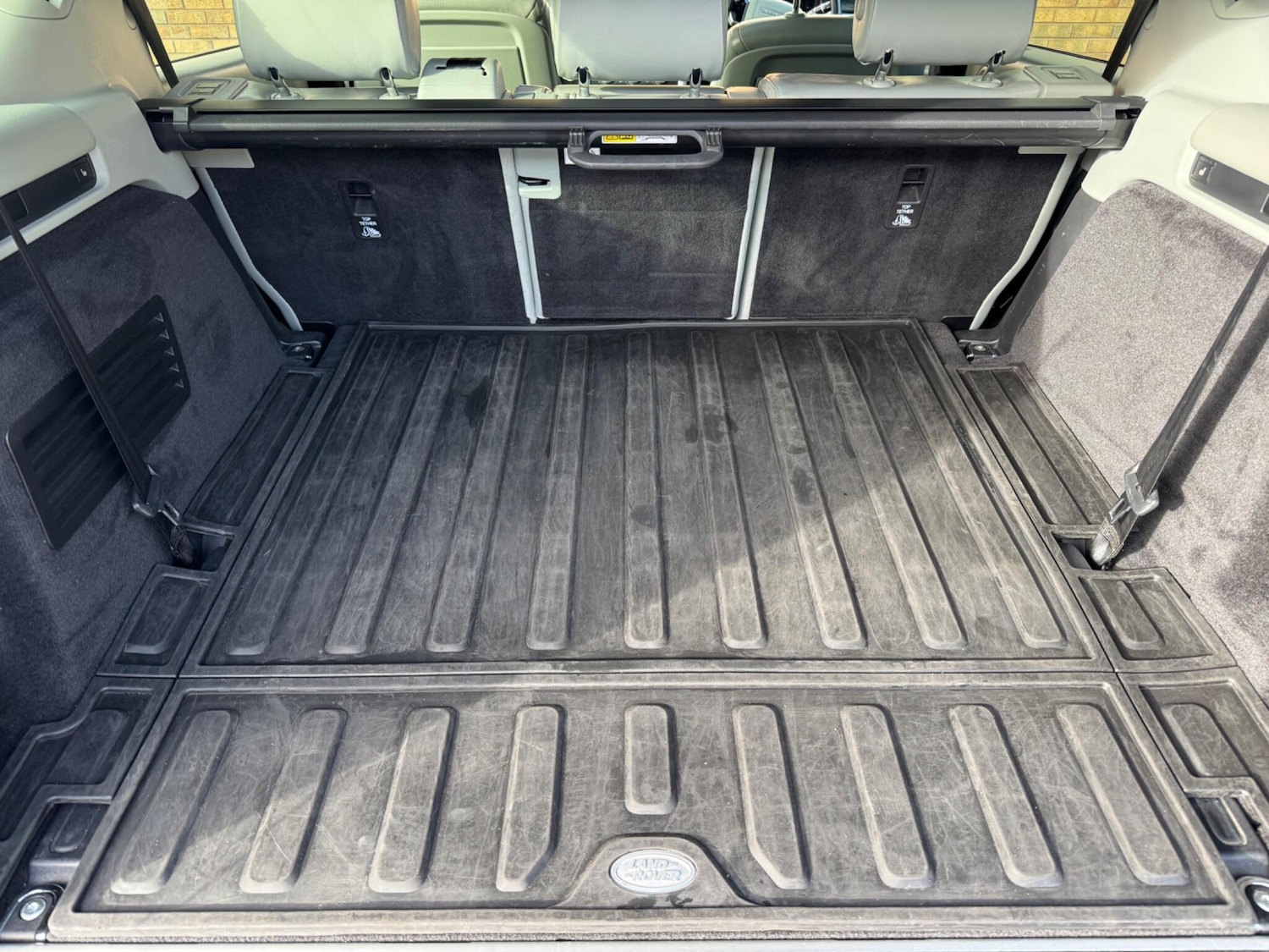 Used Land Rover Discovery 2020 for sale - 76656378: Photo 46