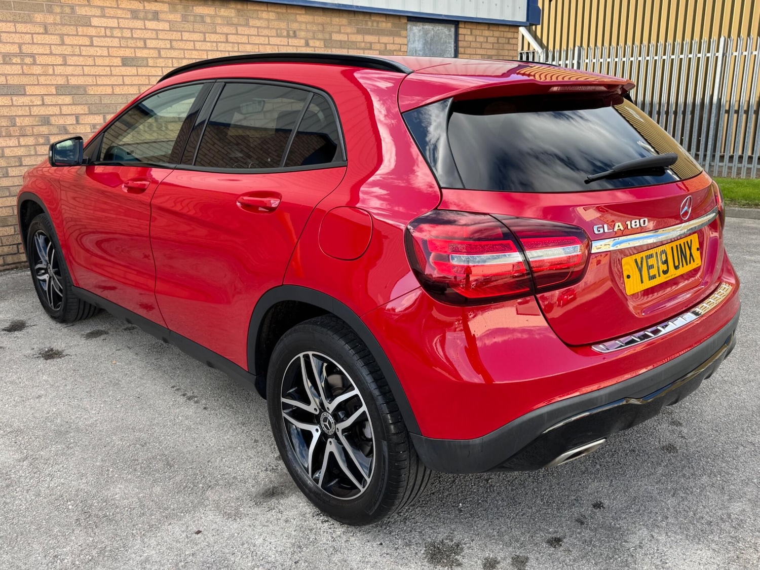 Used Mercedes-Benz GLA 2019 for sale - 76656303: Photo 4
