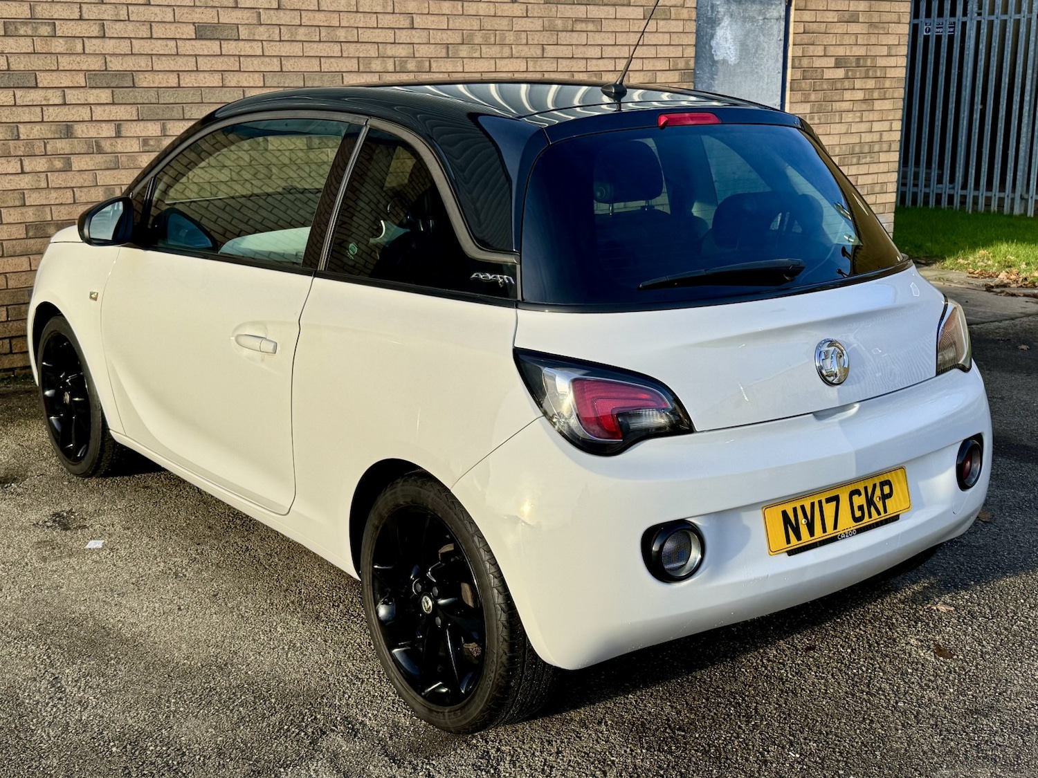 Used Vauxhall ADAM 2017 for sale - 76935372: Photo 7