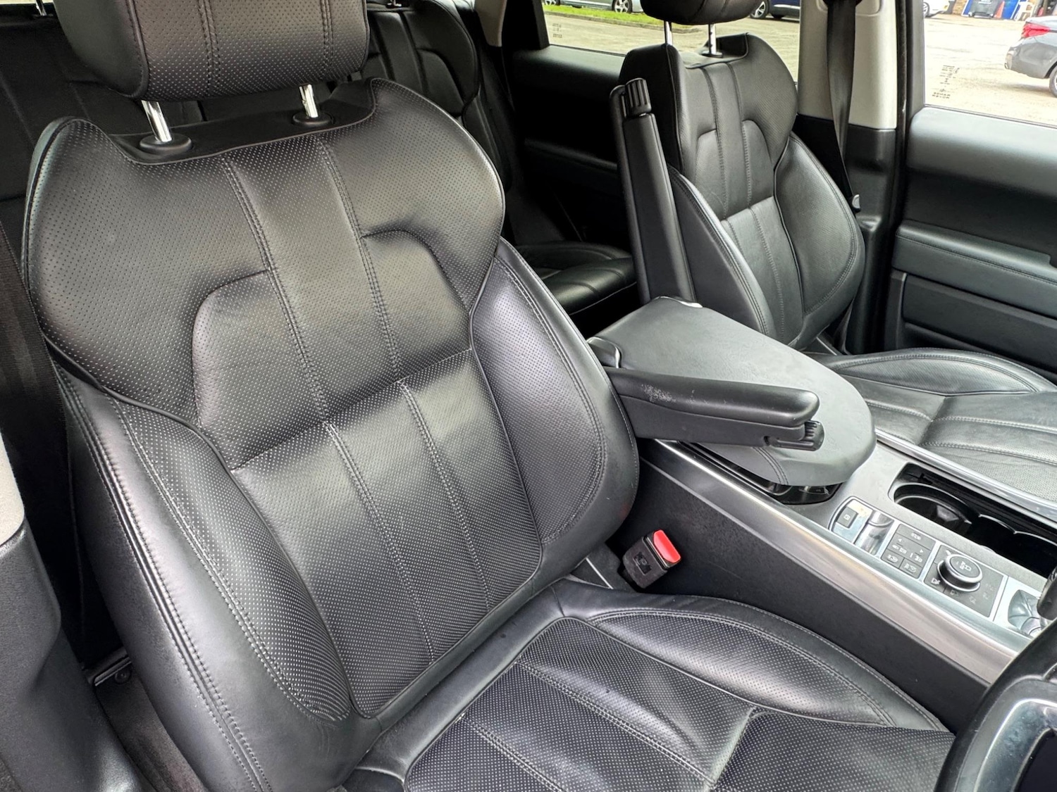 Used Land Rover Range Rover Sport 2015 for sale - 76793710: Photo 11