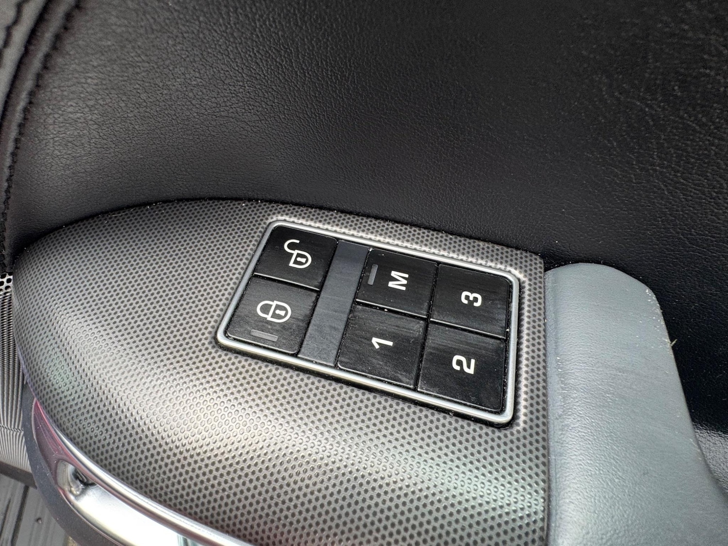 Used Land Rover Range Rover Sport 2015 for sale - 76793710: Photo 25