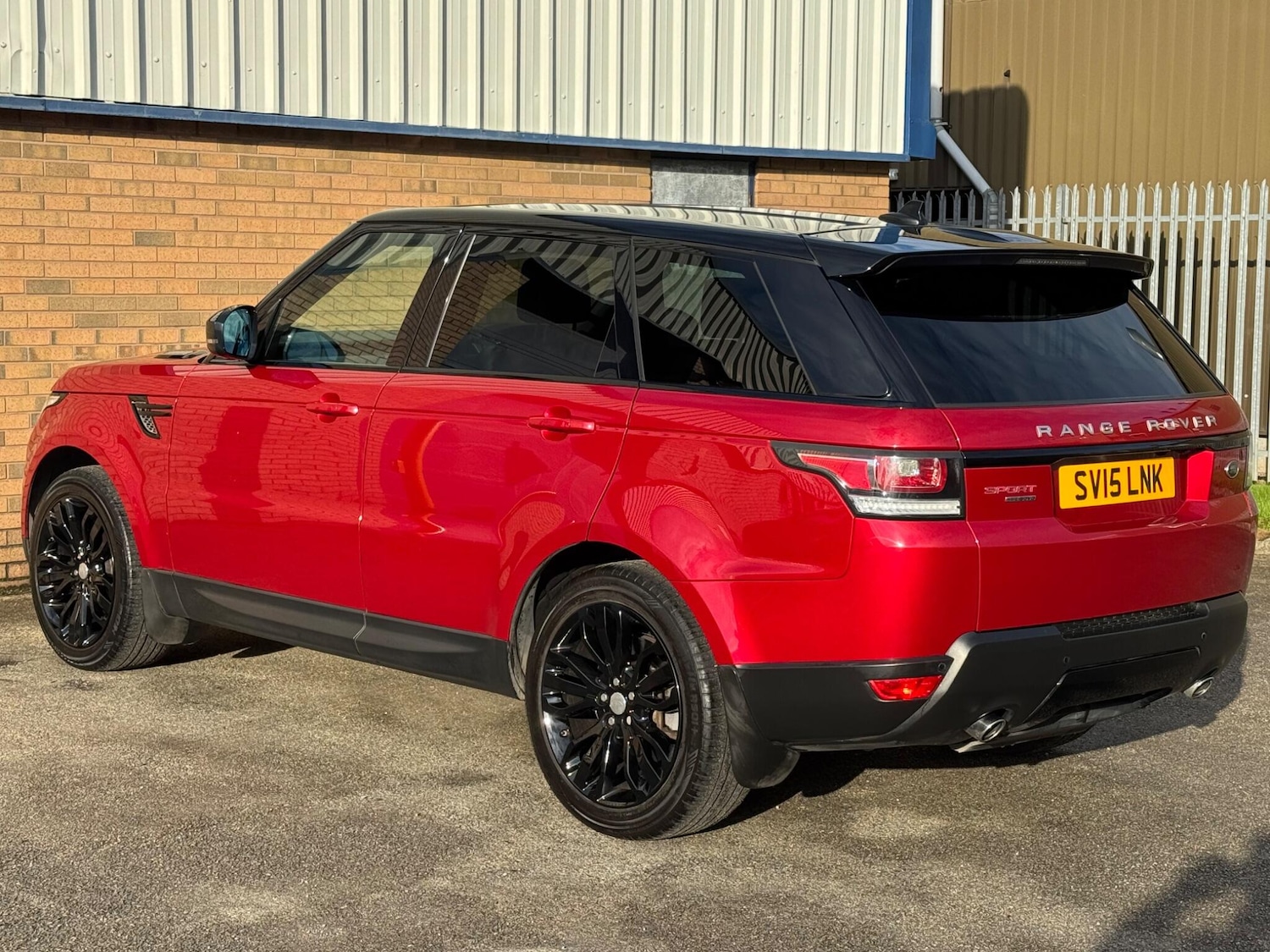 Used Land Rover Range Rover Sport 2015 for sale - 76793710: Photo 4