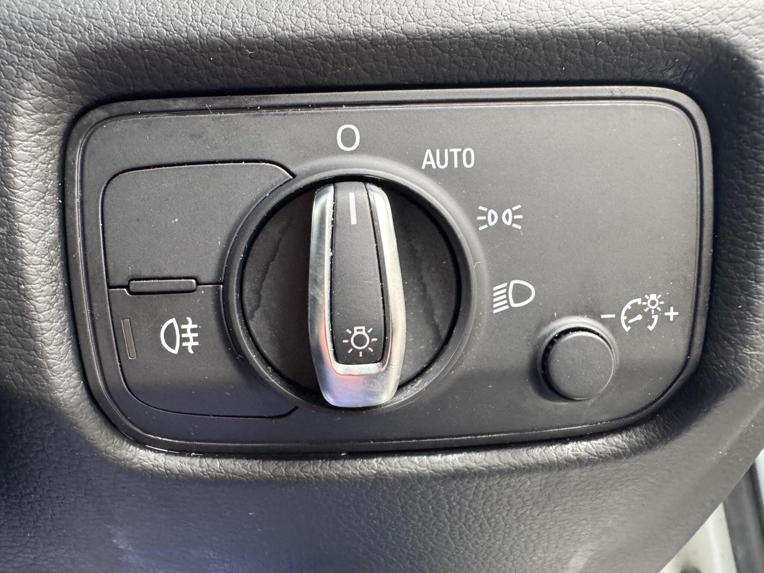 Used Audi A3 2014 for sale - 76656316: Photo 15