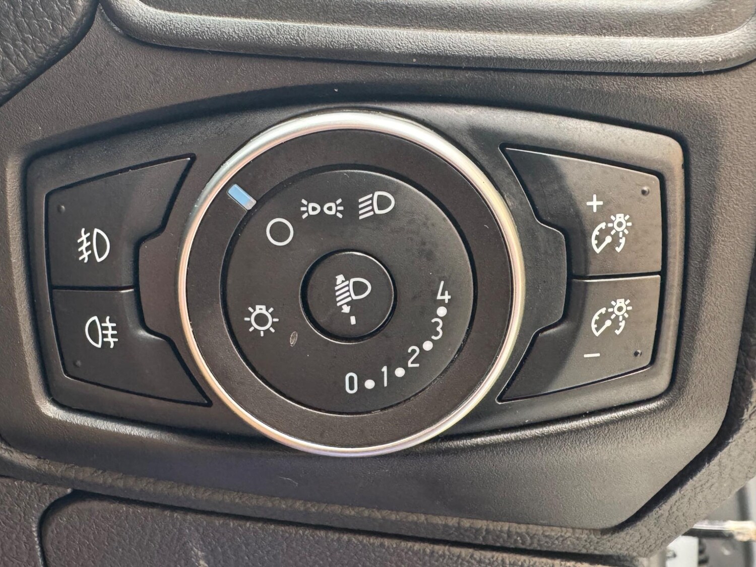 Used Ford Focus 2017 for sale - 76656353: Photo 18