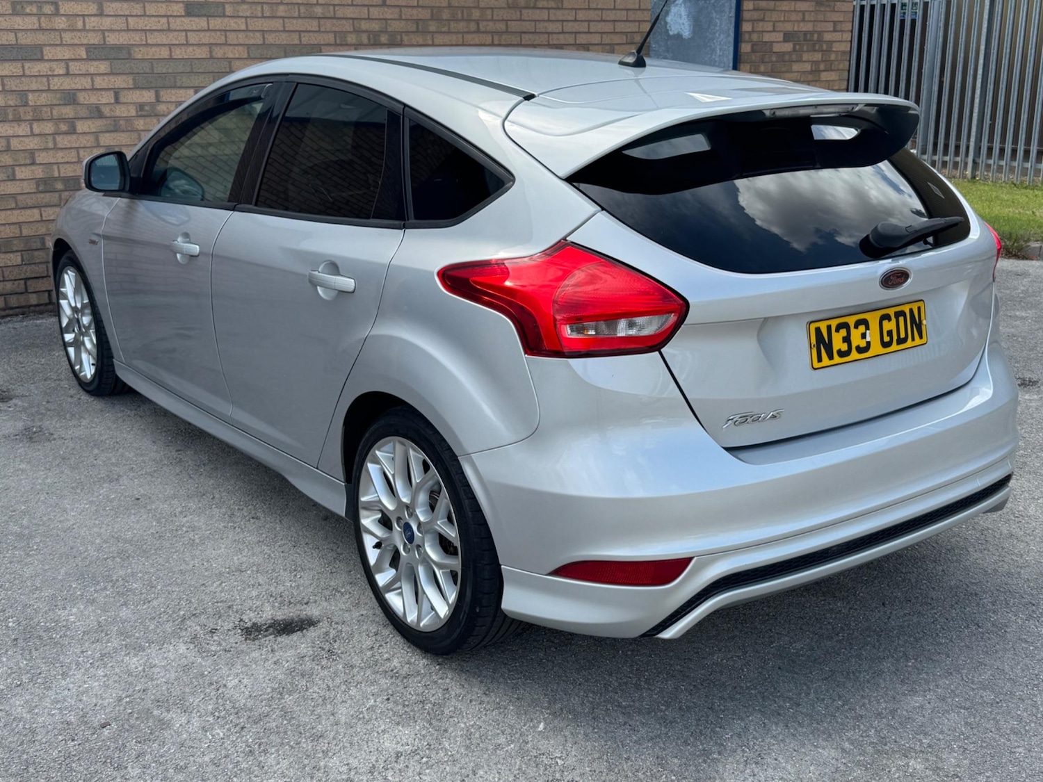 Used Ford Focus 2017 for sale - 76656353: Photo 4