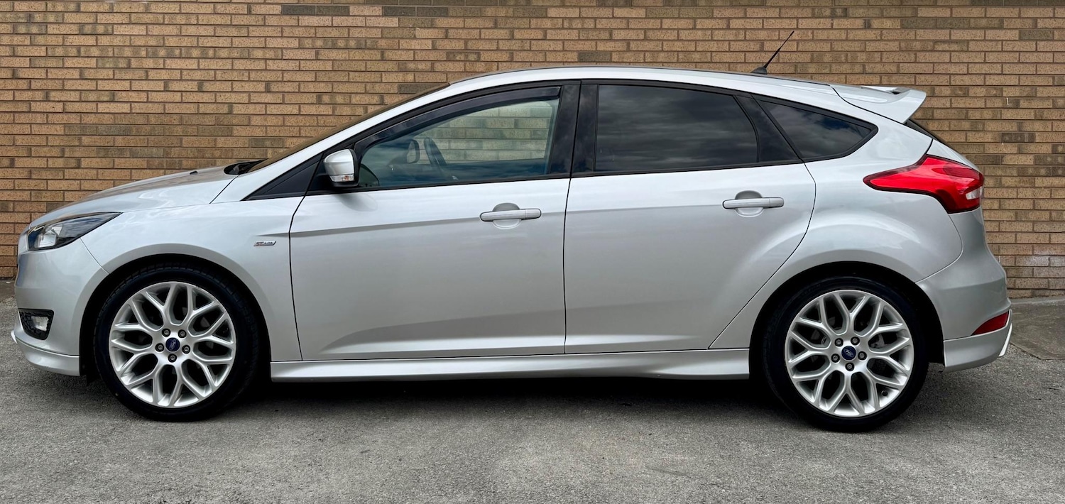 Used Ford Focus 2017 for sale - 76656353: Photo 6