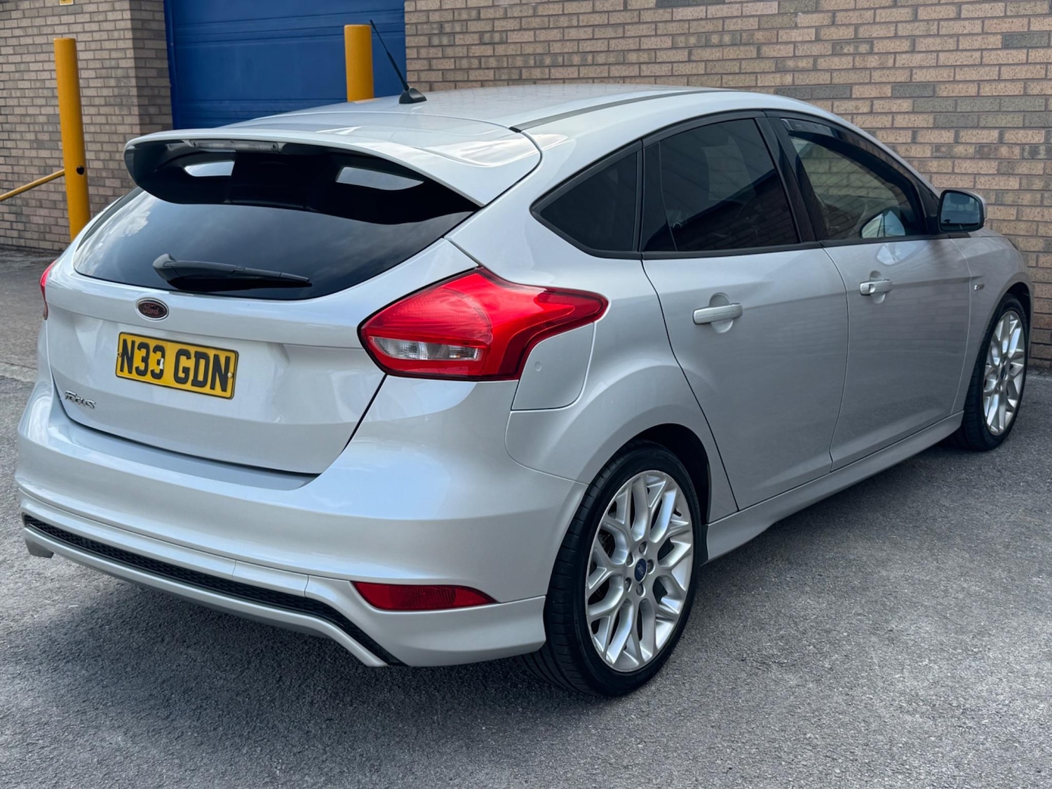 Used Ford Focus 2017 for sale - 76656353: Photo 9