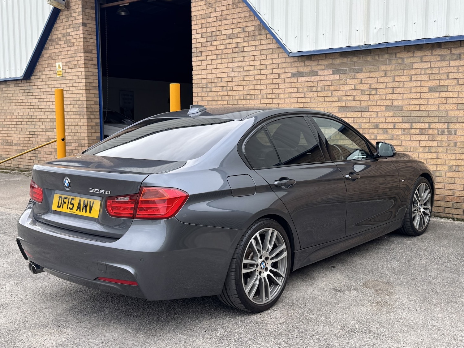 Used BMW 3 Series 2015 for sale - 77822365: Photo 5