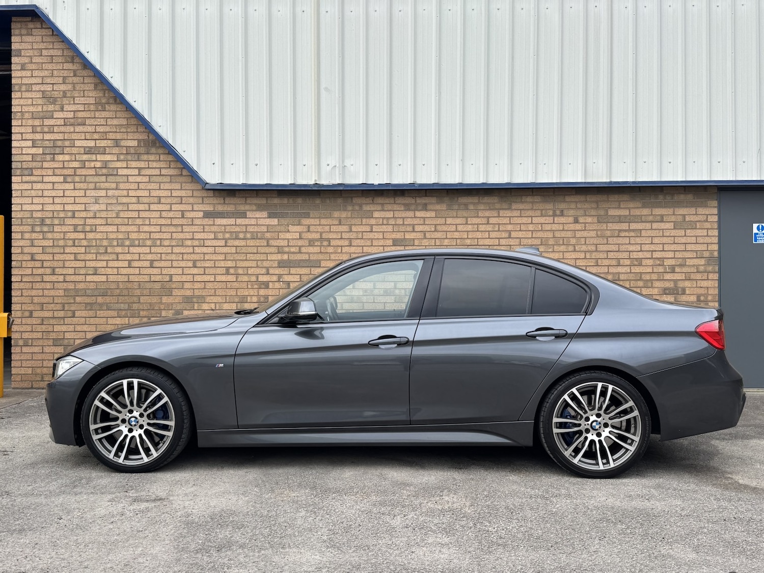 Used BMW 3 Series 2015 for sale - 77822365: Photo 8