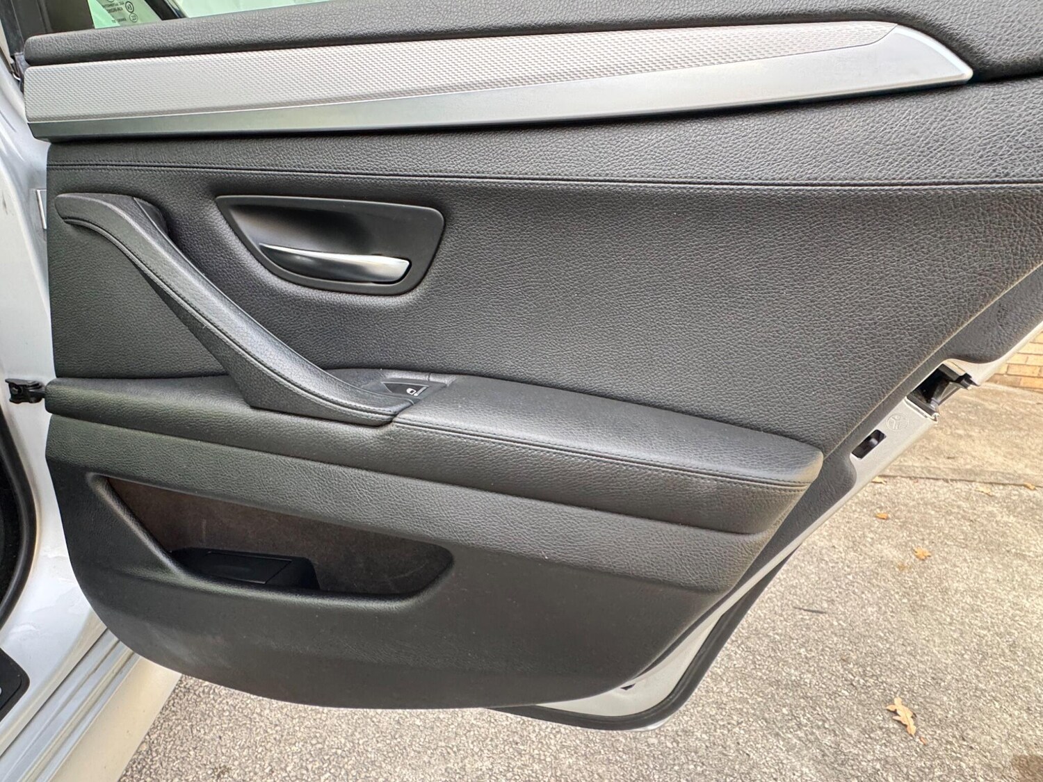 Used BMW 5 Series 2011 for sale - 76656325: Photo 24