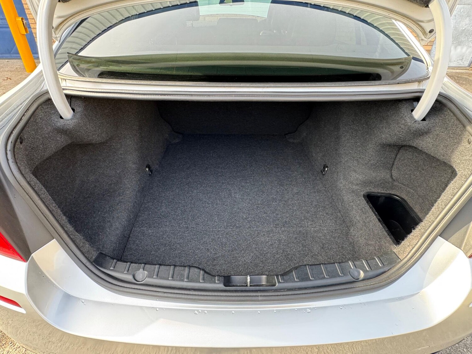 Used BMW 5 Series 2011 for sale - 76656325: Photo 40