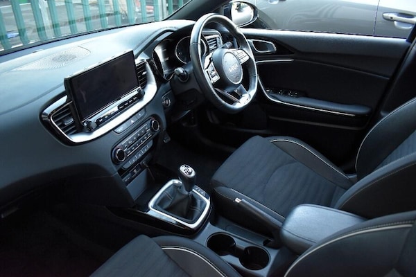 Used Kia Ceed 2023 for sale - 76108429: Photo 2