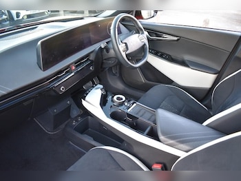 Used Kia EV6 2022 for sale - 77001137: Photo
