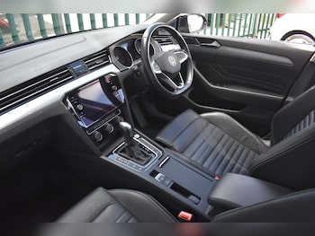 Used Volkswagen Passat 2022 for sale - 76158549: Photo 3