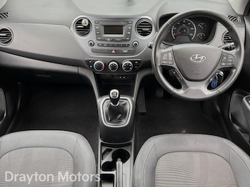Used Hyundai i10 2019 for sale - 77783829: Photo