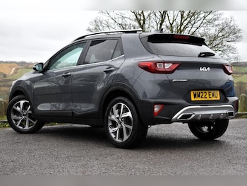 Used Kia Stonic 2022 for sale - 76645857: Photo