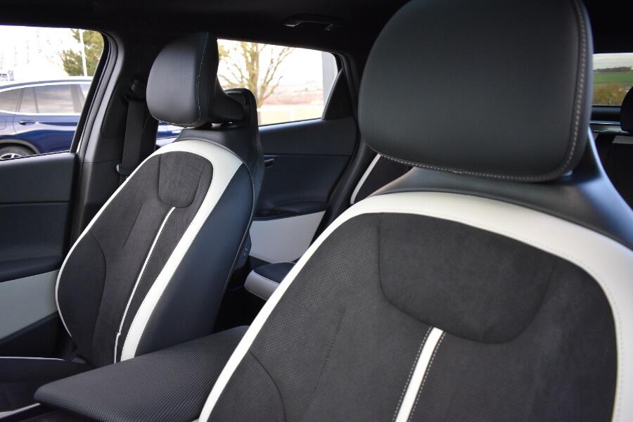 Used Kia EV6 2025 for sale - 76619968: Photo 25