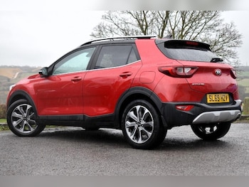 Used Kia Stonic 2019 for sale - 76786901: Photo