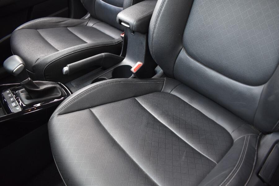 Used Kia Stonic 2023 for sale - 76388708: Photo 23