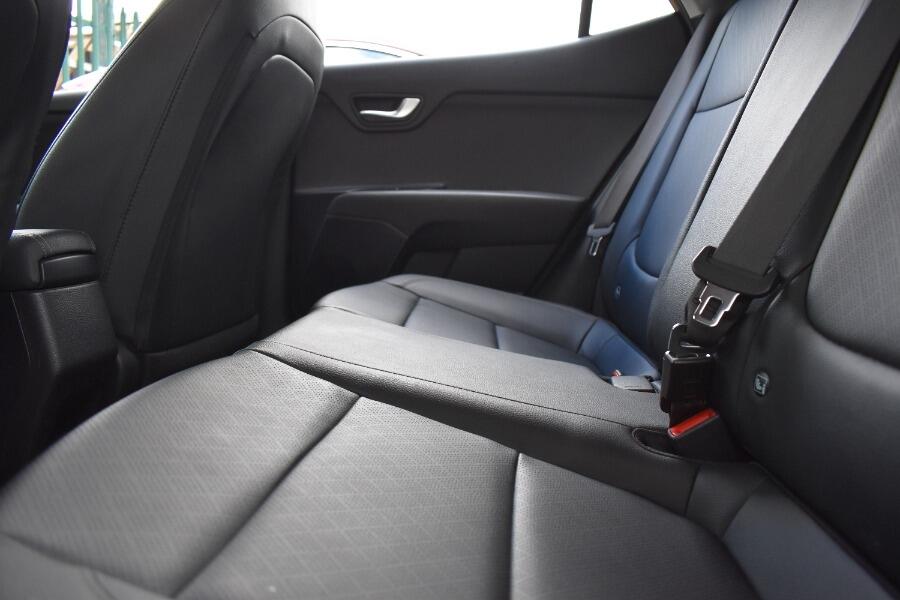 Used Kia Stonic 2023 for sale - 76388708: Photo 25