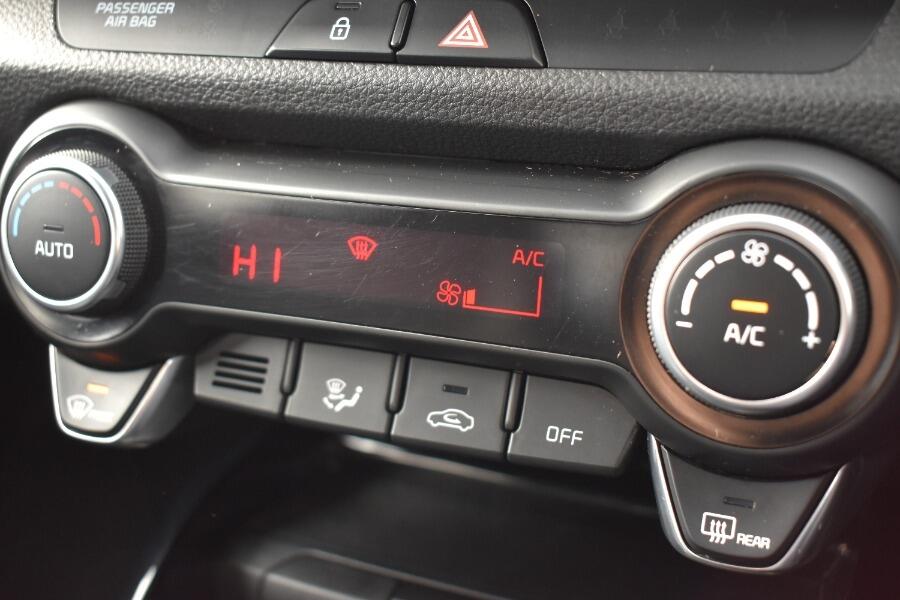 Used Kia Stonic 2023 for sale - 76388708: Photo 28