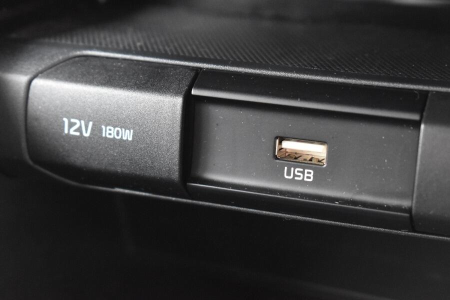 Used Kia Stonic 2023 for sale - 76388708: Photo 29