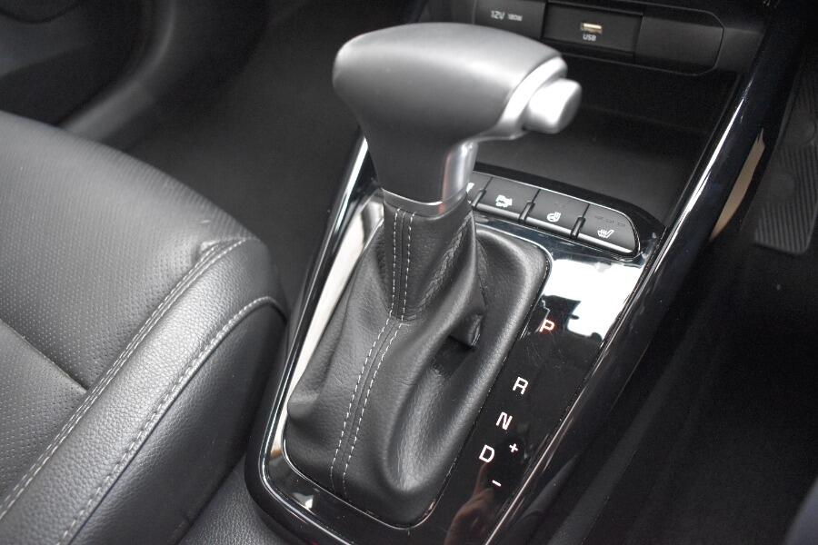 Used Kia Stonic 2023 for sale - 76388708: Photo 33