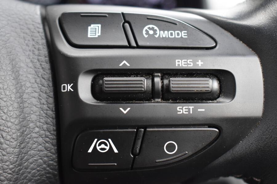 Used Kia Stonic 2023 for sale - 76388708: Photo 35