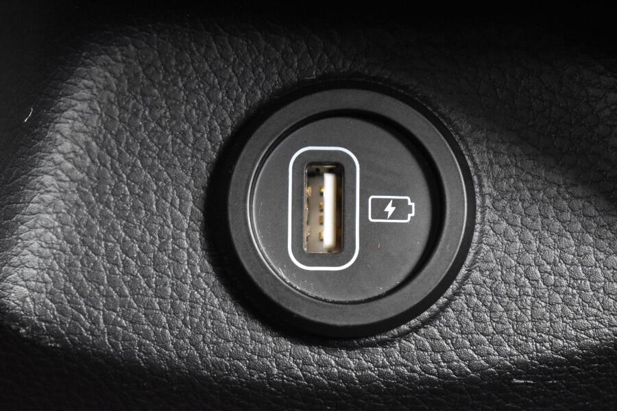 Used Kia Stonic 2023 for sale - 76388708: Photo 39