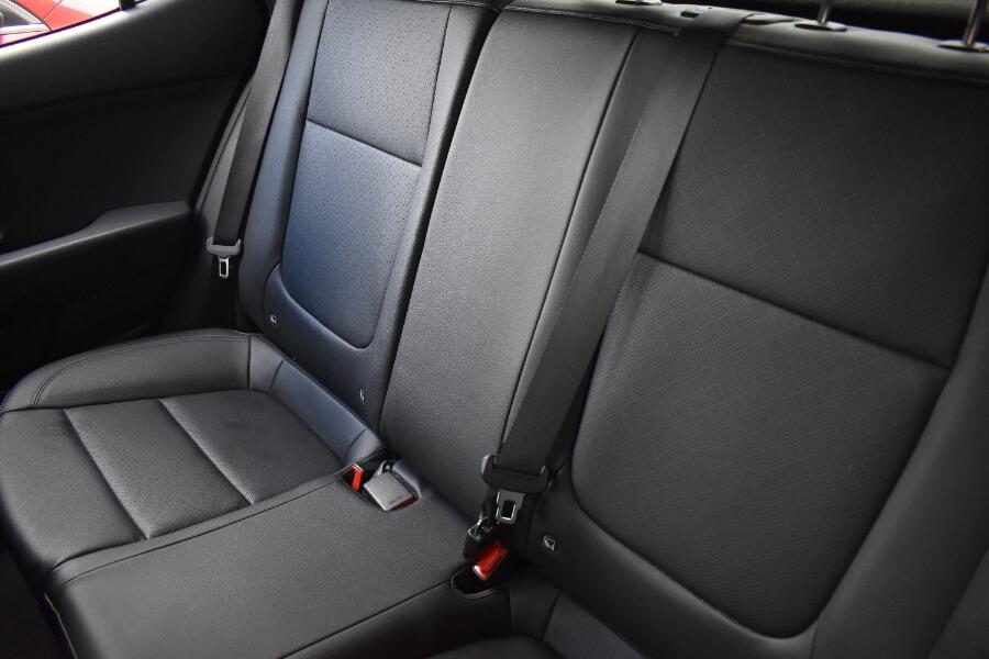 Used Kia Stonic 2023 for sale - 76388708: Photo 8