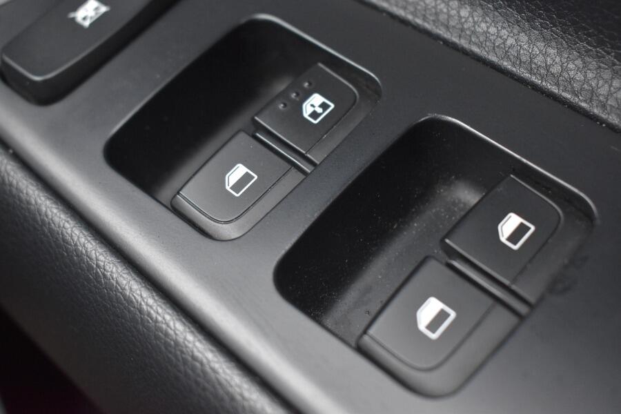 Used Kia Stonic 2019 for sale - 76865344: Photo 37