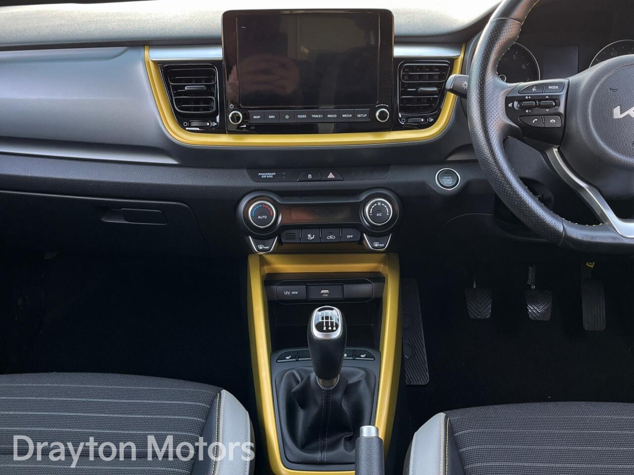 Used Kia Stonic 2023 for sale - 77647136: Photo 19