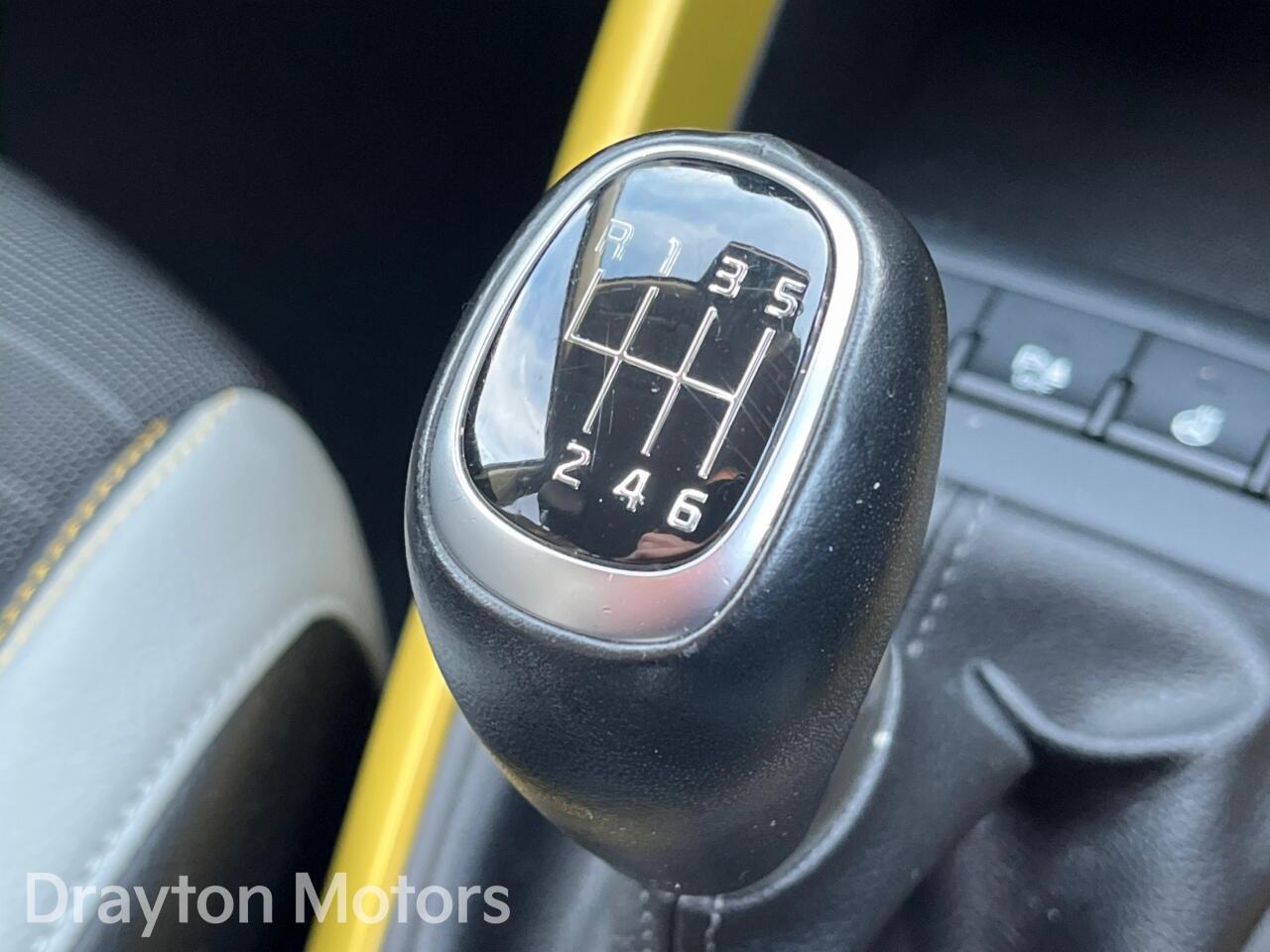 Used Kia Stonic 2023 for sale - 77647136: Photo 26